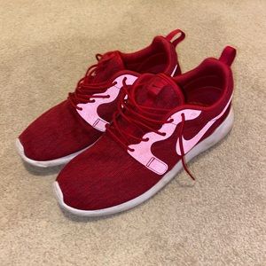 Nike roshe runs